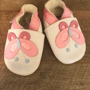 Bobux bufferfly soft sole slippers